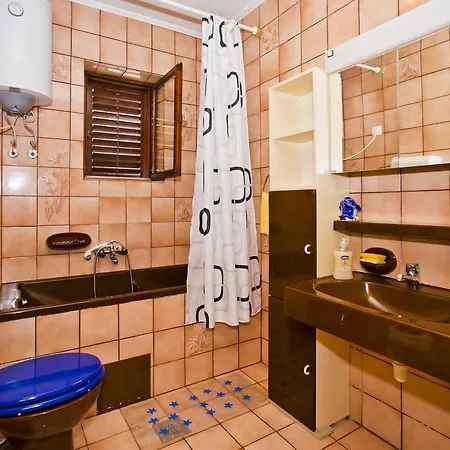 Ivusic Apartment Hvar Town