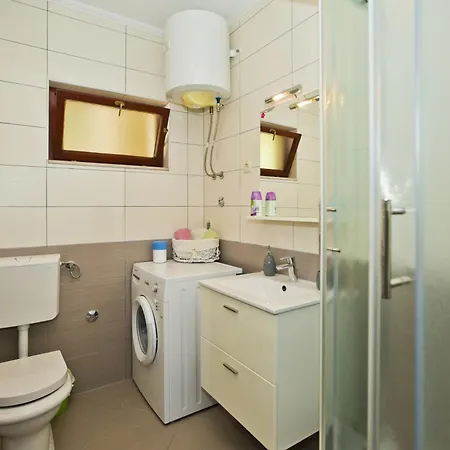 דירה Ivusic חוואר