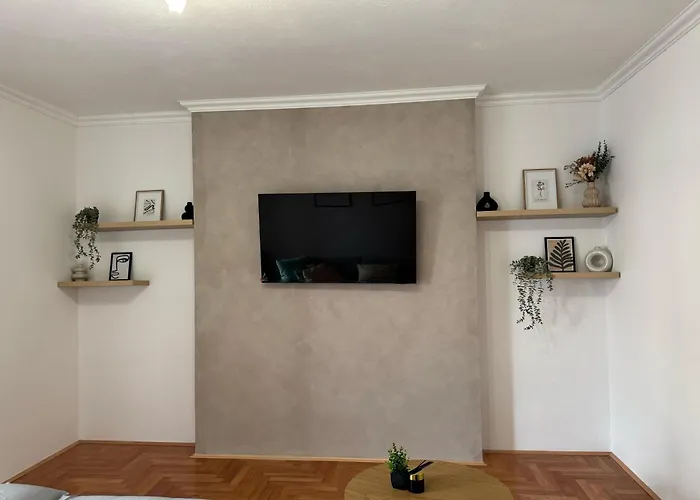 Ivusic Apartment Hvar Town